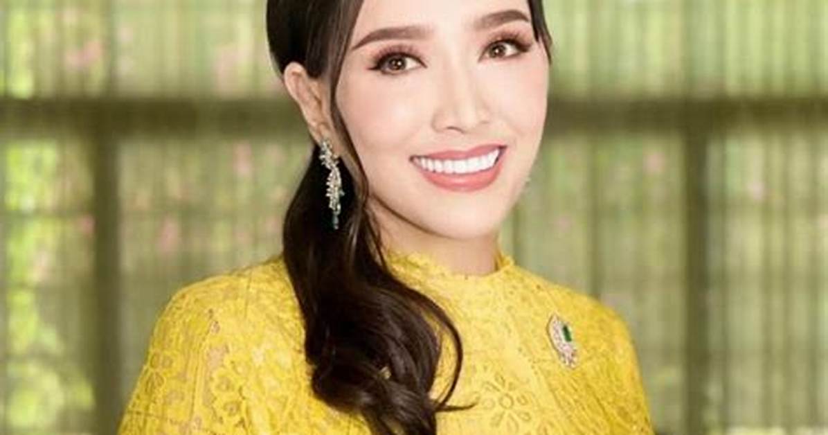 Apasra Hongsakula - Net Worth, Age, Height, Birthday, Bio, Wiki!