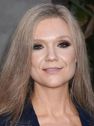 Ariana Richards Net Worth, Age, Height, Bio, Birthday, Wiki!