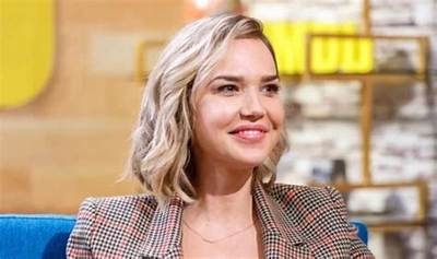 Arielle Kebbel Net Worth 2024, Age, Height, Bio, Birthday, Wiki!