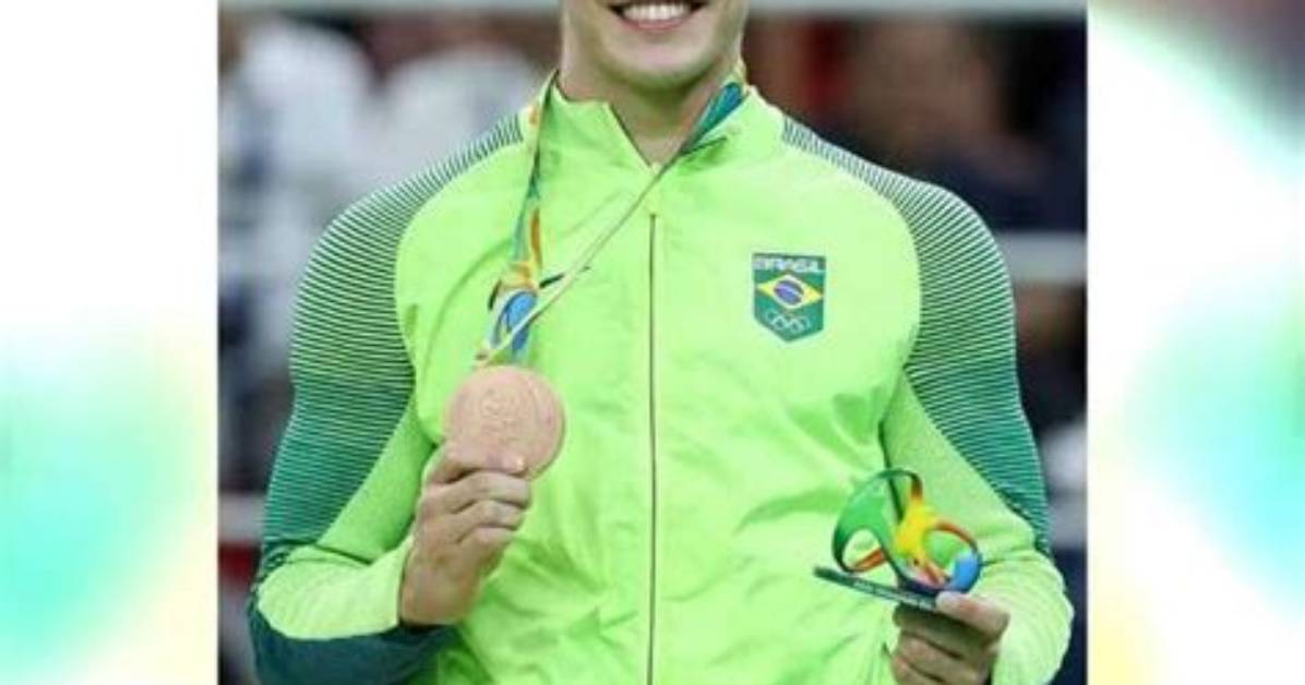 Arthur Mariano - Net Worth, Age, Height, Birthday, Bio, Wiki!