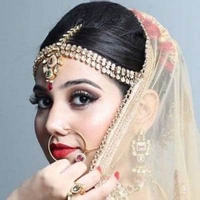 Asfi Javed Net Worth, Age, Height, Bio, Birthday, Wiki!