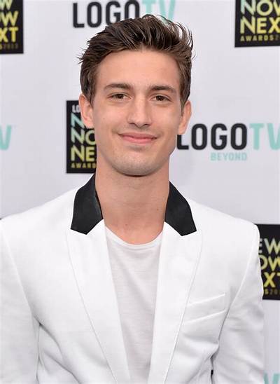 Asher Monroe Net Worth 2024, Age, Height, Bio, Birthday, Wiki!