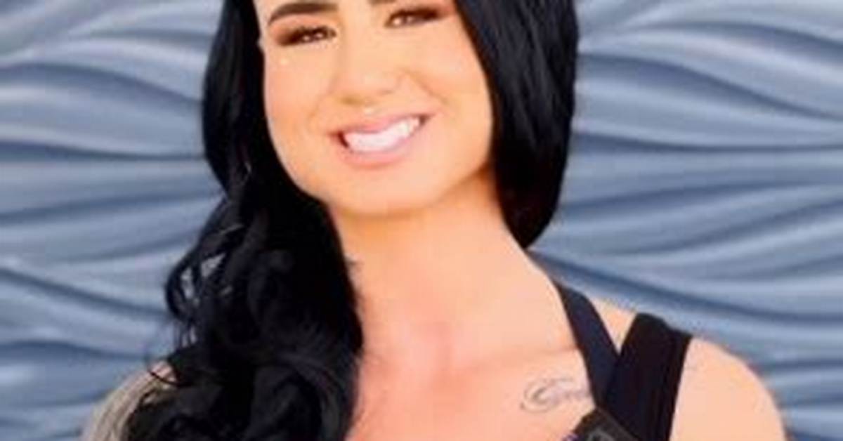 Ashlee Evans-Smith Net Worth, Age, Height, Bio, Birthday, Wiki!