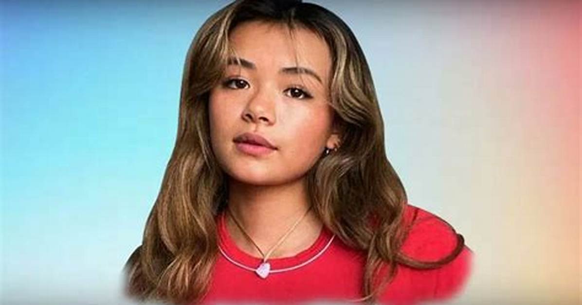 Ashley Del Mundo - Net Worth, Age, Height, Birthday, Bio, Wiki!