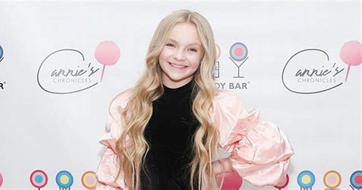 Ashley Hosbach - Net Worth, Age, Height, Birthday, Bio, Wiki!