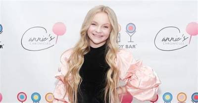 Ashley Hosbach - Net Worth, Age, Height, Birthday, Bio, Wiki!