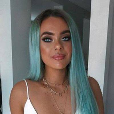 Ashley Mescia - Net Worth, Age, Height, Birthday, Bio, Wiki!