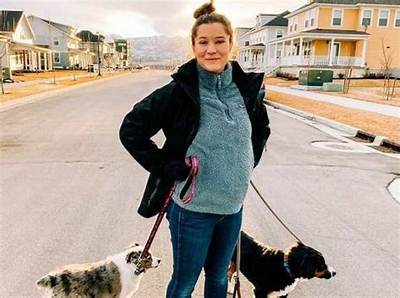 Ashley Seely Net Worth, Age, Height, Bio, Birthday, Wiki!
