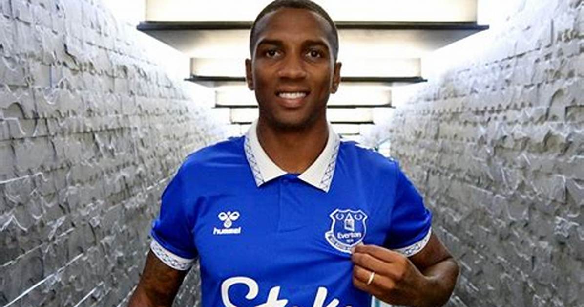 Ashley Young Net Worth 2024, Age, Height, Bio, Birthday, Wiki!