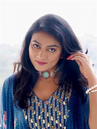 Ashmita Karnani - Net Worth, Age, Height, Birthday, Bio, Wiki!