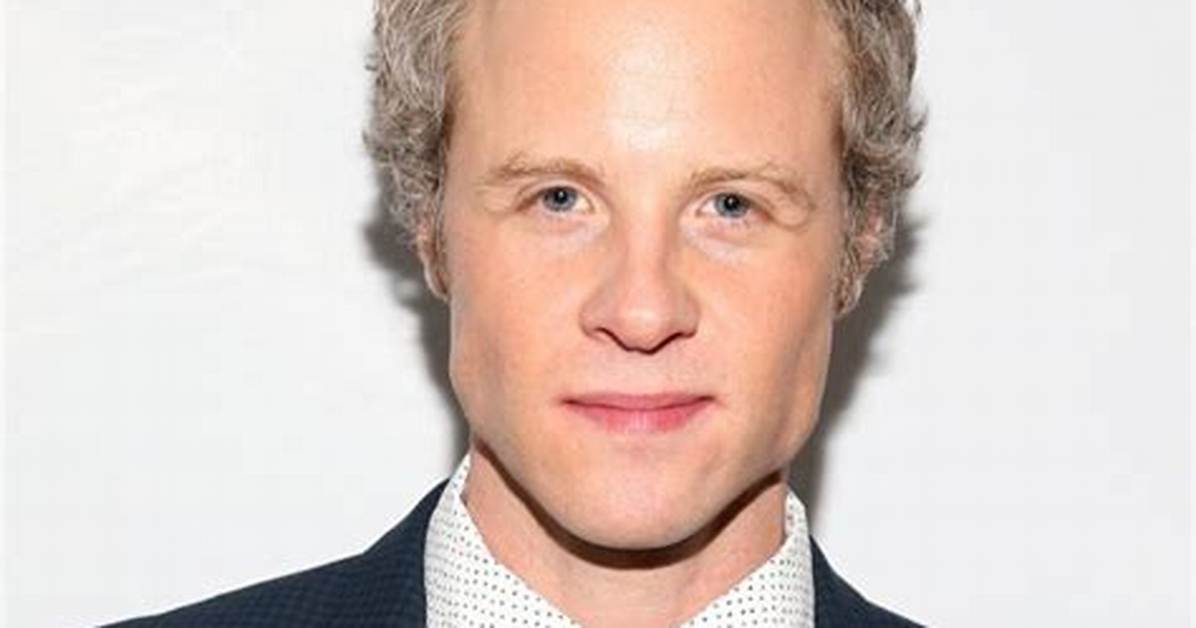 Ashton Holmes Net Worth 2024, Age, Height, Bio, Birthday, Wiki!