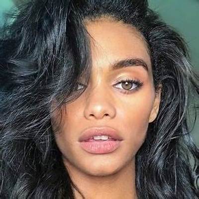 Aslayy Baugh Net Worth, Age, Height, Bio, Birthday, Wiki!