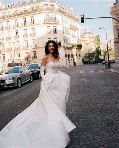 Asli Aydintasbas - Net Worth, Age, Height, Birthday, Bio, Wiki!
