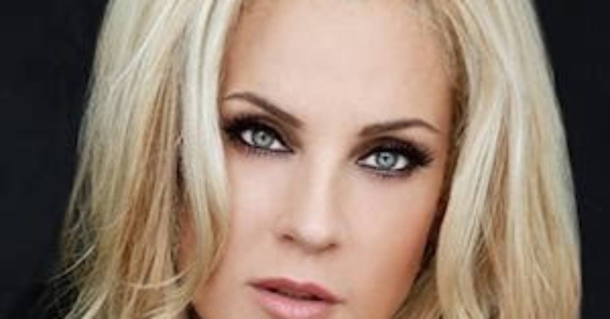 Athena Lee Net Worth, Age, Height, Bio, Birthday, Wiki!