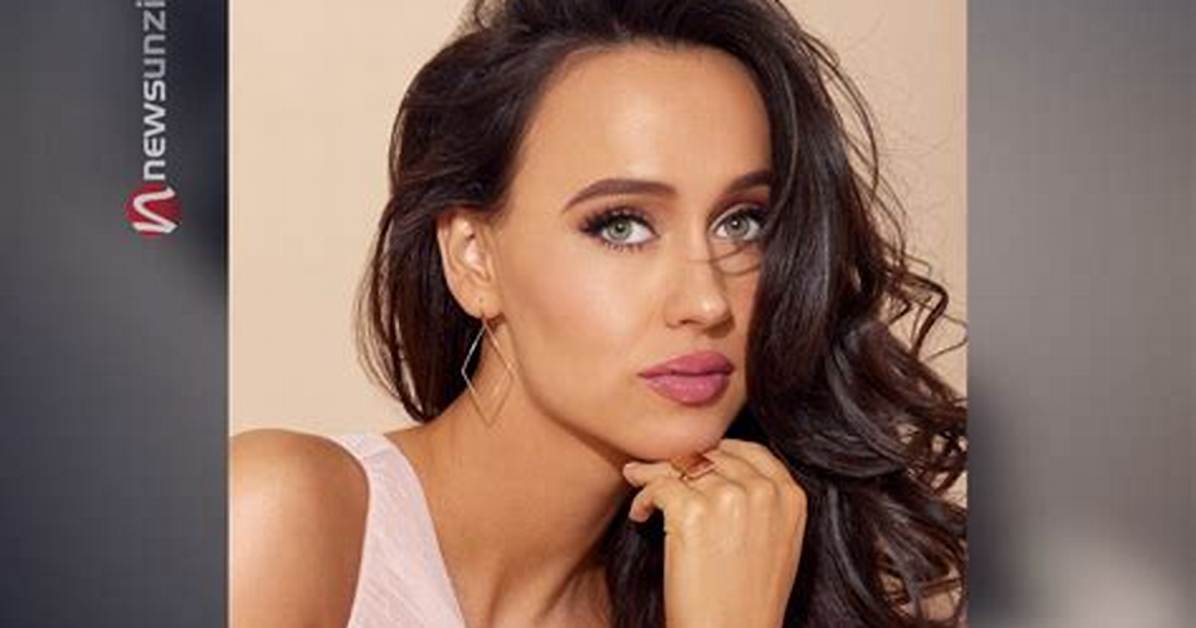 Athenna Crosby - Net Worth, Age, Height, Birthday, Bio, Wiki!
