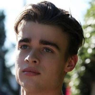 Austin Falk - Net Worth, Age, Height, Birthday, Bio, Wiki!