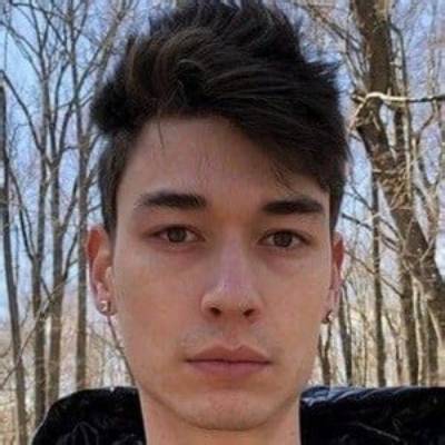 Austin Lawrence - Net Worth, Age, Height, Birthday, Bio, Wiki!