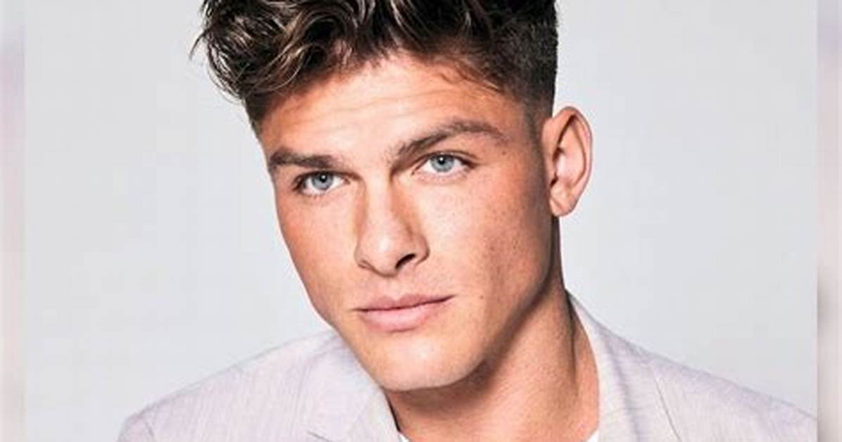 Austin Nola - Net Worth, Age, Height, Birthday, Bio, Wiki!