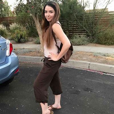 Autumn Farrell Net Worth 2024, Age, Height, Bio, Birthday, Wiki!