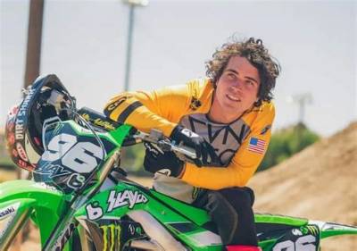 Axell Hodges Net Worth, Age, Height, Bio, Birthday, Wiki!
