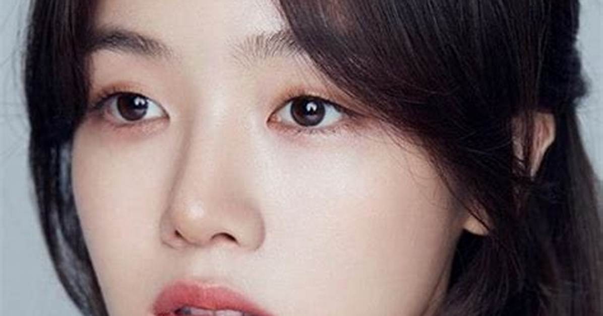Bang Min-Ah Net Worth 2024, Age, Height, Bio, Birthday, Wiki!