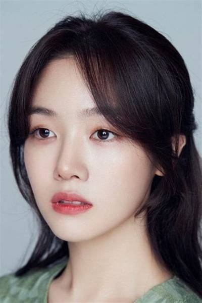 Bang Min-Ah Net Worth 2024, Age, Height, Bio, Birthday, Wiki!