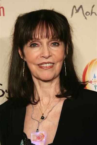 Barbara Tfank - Net Worth, Age, Height, Birthday, Bio, Wiki!