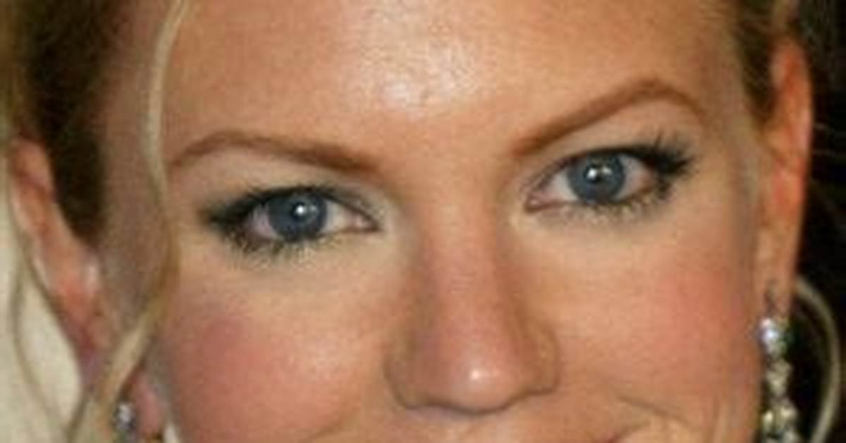Barret Swatek - Net Worth, Age, Height, Birthday, Bio, Wiki!