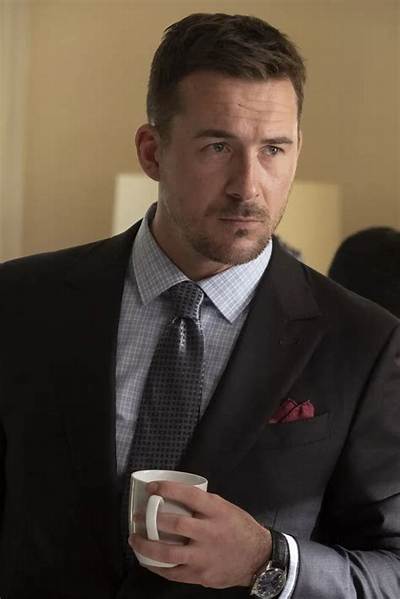 Barry Sloane Net Worth, Age, Height, Bio, Birthday, Wiki!