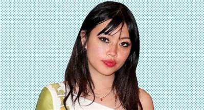 Beabadoobee Net Worth, Age, Height, Bio, Birthday, Wiki!