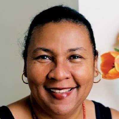 Bell Hooks Net Worth, Age, Height, Bio, Birthday, Wiki!