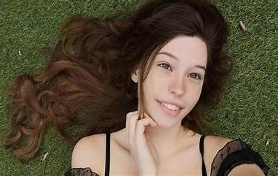Belle Delphine Net Worth, Age, Height, Bio, Birthday, Wiki!