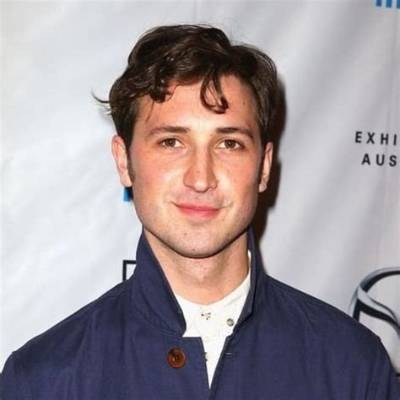 Ben Lloyd-Hughes Net Worth, Age, Height, Bio, Birthday, Wiki!