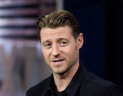 Benjamin Mckenzie Net Worth, Age, Height, Bio, Birthday, Wiki!