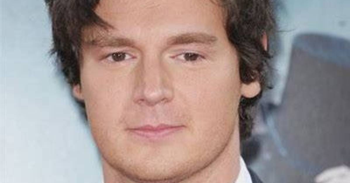 Benjamin Walker Net Worth, Age, Height, Bio, Birthday, Wiki!