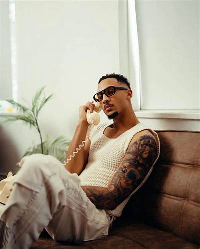 Benjamin Whittaker Net Worth, Age, Height, Bio, Birthday, Wiki!
