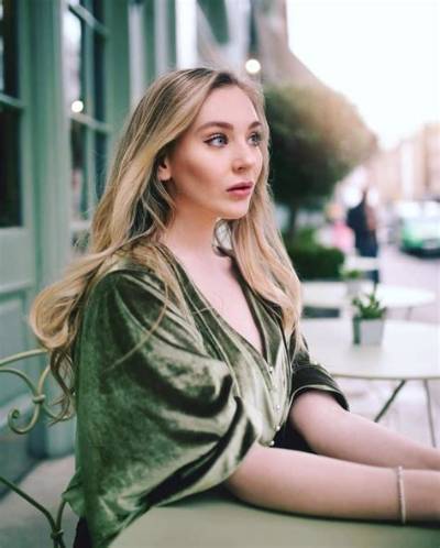 Bethany England - Net Worth, Age, Height, Birthday, Bio, Wiki!