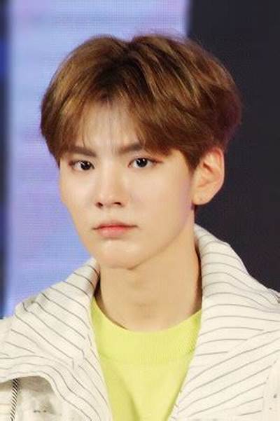 Bi Wenjun - Net Worth, Age, Height, Birthday, Bio, Wiki!
