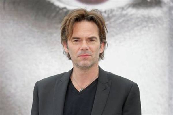 Billy Burke Net Worth 2024, Age, Height, Bio, Birthday, Wiki!