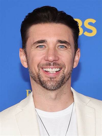 Billy Flynn Net Worth, Age, Height, Bio, Birthday, Wiki!