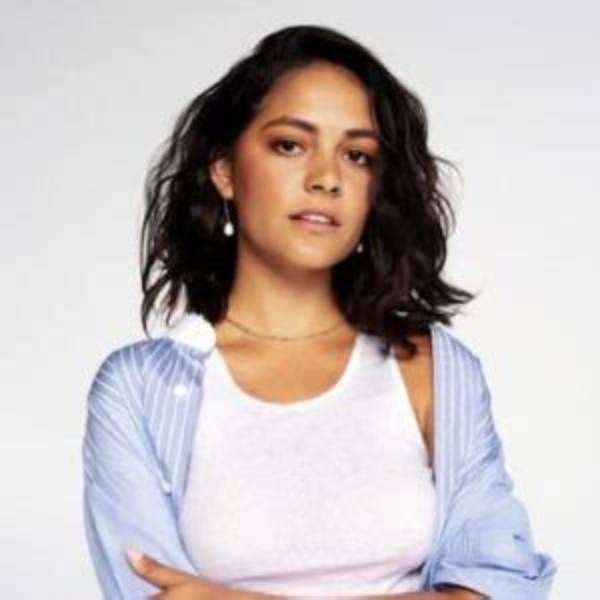 Blu Hunt Net Worth, Age, Height, Bio, Birthday, Wiki!