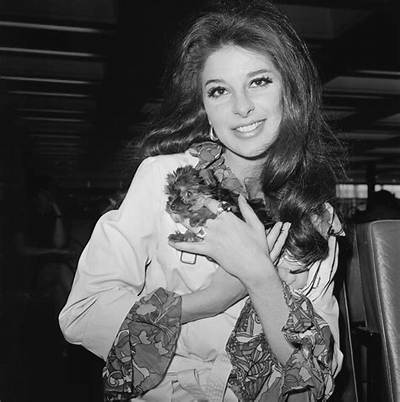 Bobbie Gentry Net Worth, Age, Height, Bio, Birthday, Wiki!