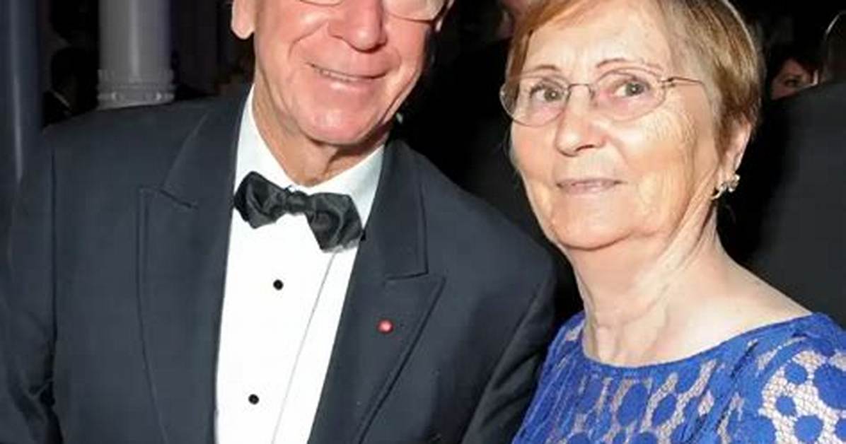 Bobby Charlton Net Worth, Age, Height, Bio, Birthday, Wiki!