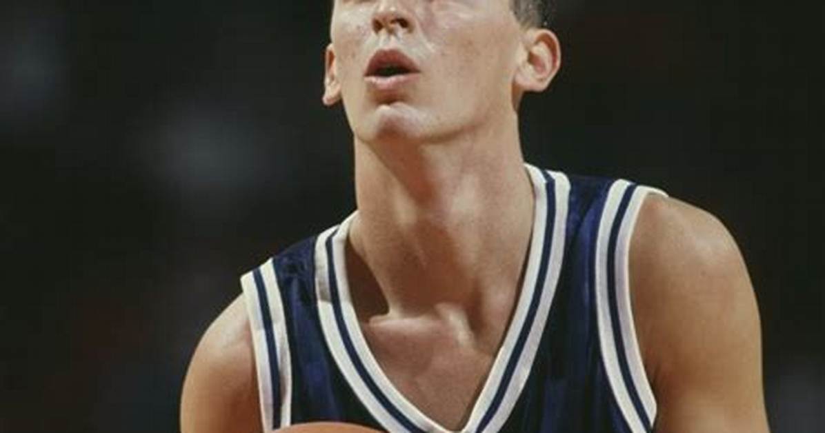 Bobby Hurley Net Worth, Age, Height, Bio, Birthday, Wiki!
