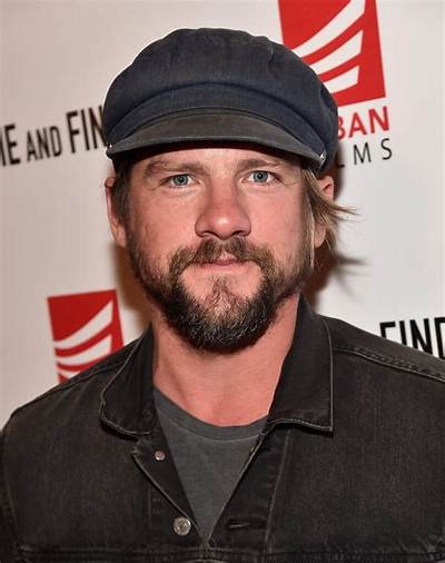 Brad Knighton - Net Worth, Age, Height, Birthday, Bio, Wiki!