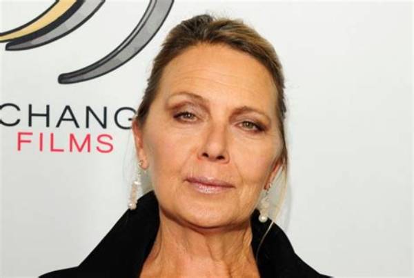Brenda Bakke Net Worth, Age, Height, Bio, Birthday, Wiki!