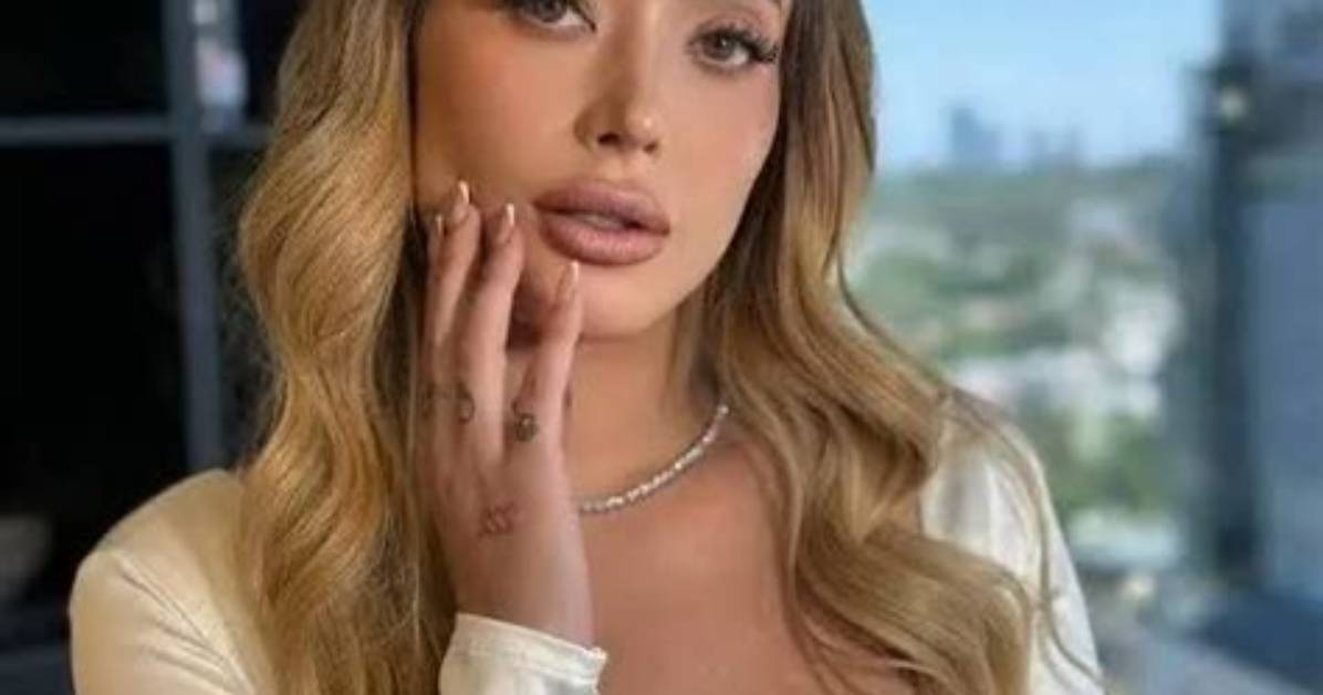 Brenda Zambrano - Net Worth, Age, Height, Birthday, Bio, Wiki!