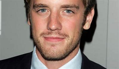 Bret Harrison Net Worth 2024, Age, Height, Bio, Birthday, Wiki!