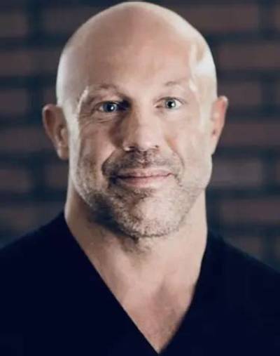 Brett Leonhardt - Net Worth, Age, Height, Birthday, Bio, Wiki!