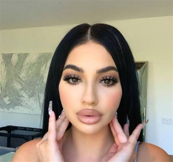 Briana Murillo Net Worth, Age, Height, Bio, Birthday, Wiki!